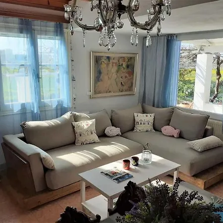 Sea Breeze Coastal House In Almyros