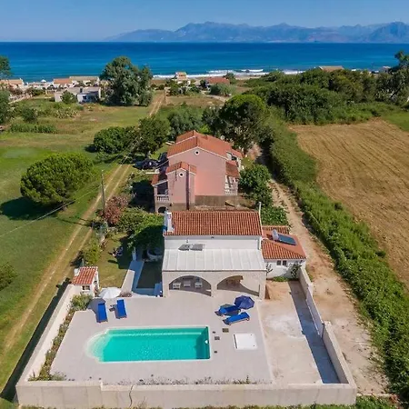 Sea Breeze Coastal House In Almyros Dom wakacyjny