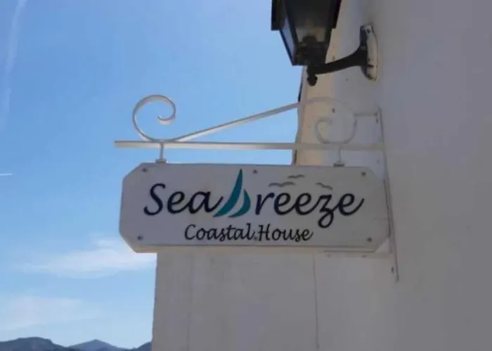 Sea Breeze Coastal House In Almyros *