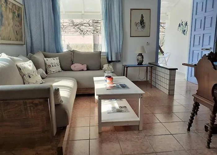 Sea Breeze Coastal House In Almyros Dom wakacyjny *
