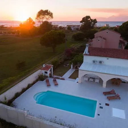 Сasa de vacaciones Sea Breeze Coastal House In Almyros